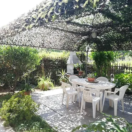La Casa Delle Ortensie Кьявари