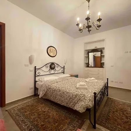 La Casa Delle Ortensie Дом отдыха Кьявари